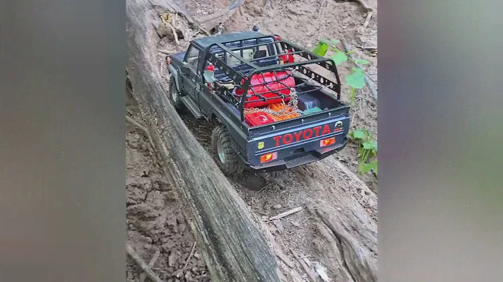 TOYOTA LC70 - Boomracing BRX01, лесной выезд, помощь технички.