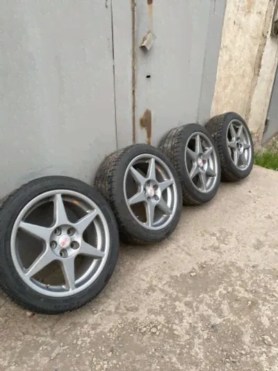 Диски OZ Racing R17 5*114.3 7J et +40 цо 64.1 | Шины летние Toyo Tranpath mpZ 215/45 R17