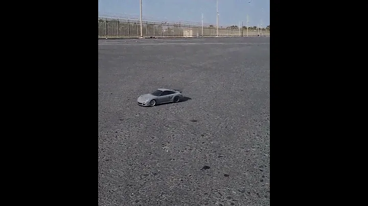 Porsche 997 Turbo 1/10 HPI RS4 Sport 3 rear tire blowout