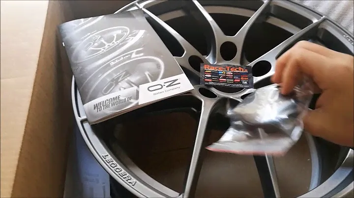 Race-Tech.it unpacking OZ Racing Leggera HLT 9x19 Grigio Corsa Bright