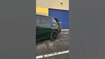 Range Rover fully wrapped in “Gloss British Racing Green” 🏁 #rangerover #britishracinggreen