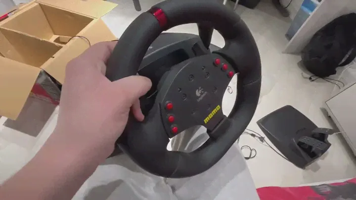 Игровой руль Logitech momo racing (коллекционное состояние )