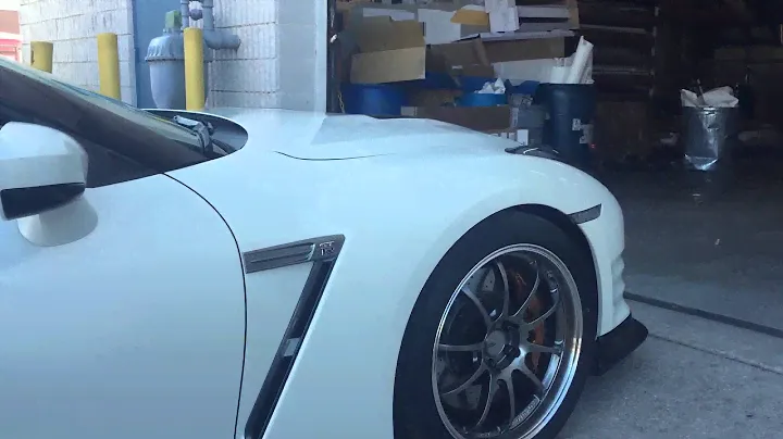 14 R35 Rexpeed side and front RZ-DF w Nitto nt01