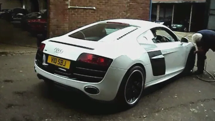 Audi R8 + OZ Botticelli III wheels + Milltek Sports exhaust